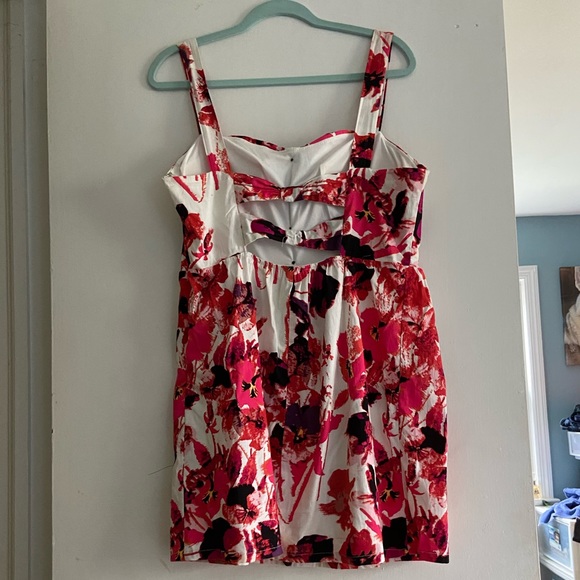 Charlotte Russe pink floral dress - Picture 4 of 5